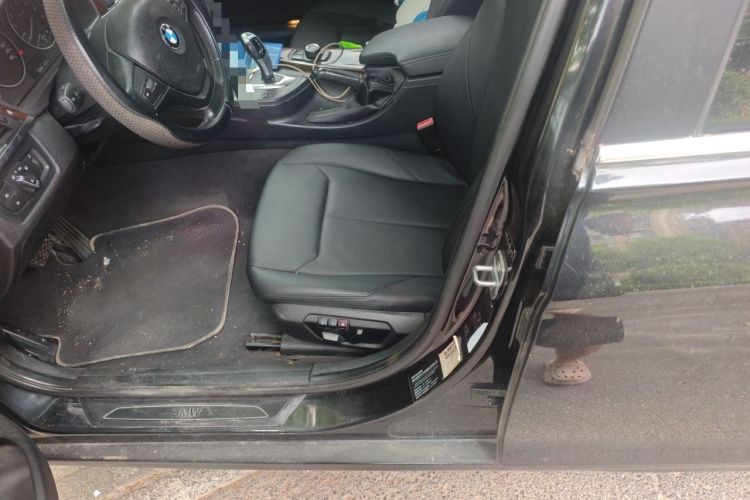 Used BMW 3 Series 2013 320Li Fashion Model Left Front Seat