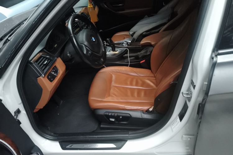 Used BMW 3 Series 2013 Facelifted 320Li Luxury Design Package Left Front Seat