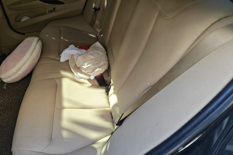 Used BMW 3 Series 2013 320Li Fashion Model Left Rear Seat