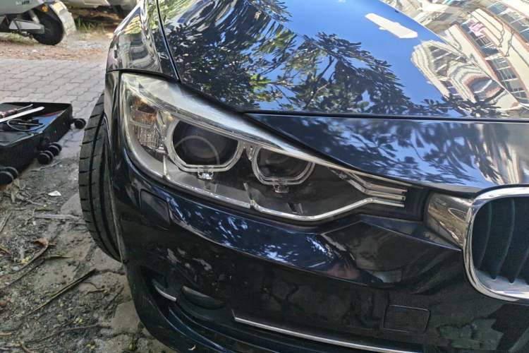 Used BMW 3 Series 2013 320Li Fashion Model Right Front Headlight