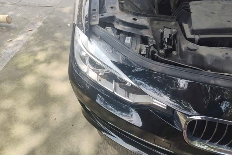 Used BMW 3 Series 2013 Facelift 320Li Fashion Design Package Right Front Headlight