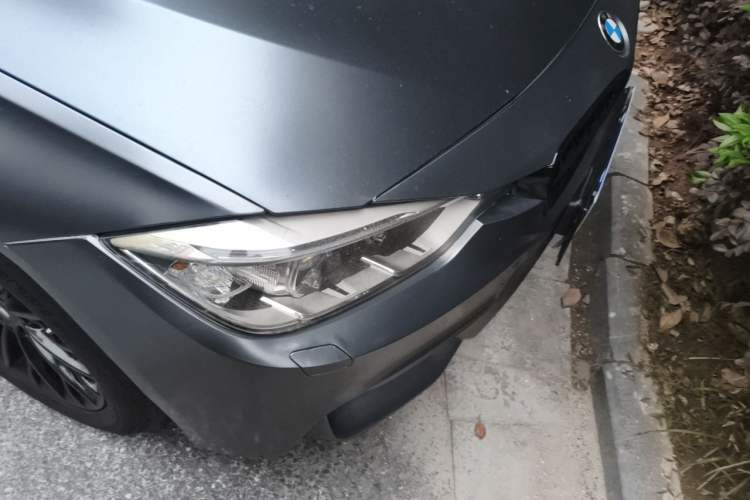 Used BMW 3 Series 2013 Facelifted 320Li Luxury Design Package Right Front Headlight