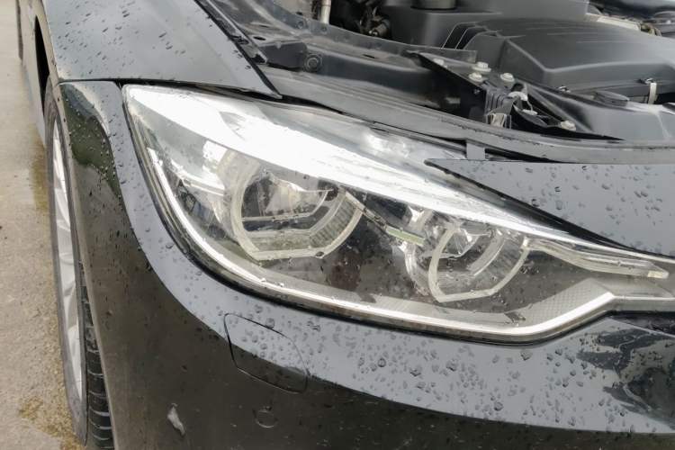 Used BMW 3 Series 2013 328Li Style Design Package Right Front Headlight