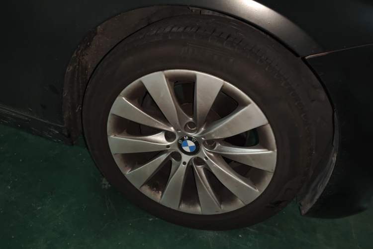 Used BMW 3 Series 2013 320Li Fashion Design Package Right Front Wheel Hub