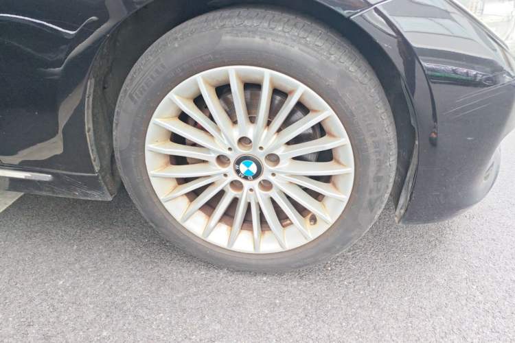 Used BMW 3 Series 2013 Facelift 320Li Fashion Design Package Right Front Wheel Hub