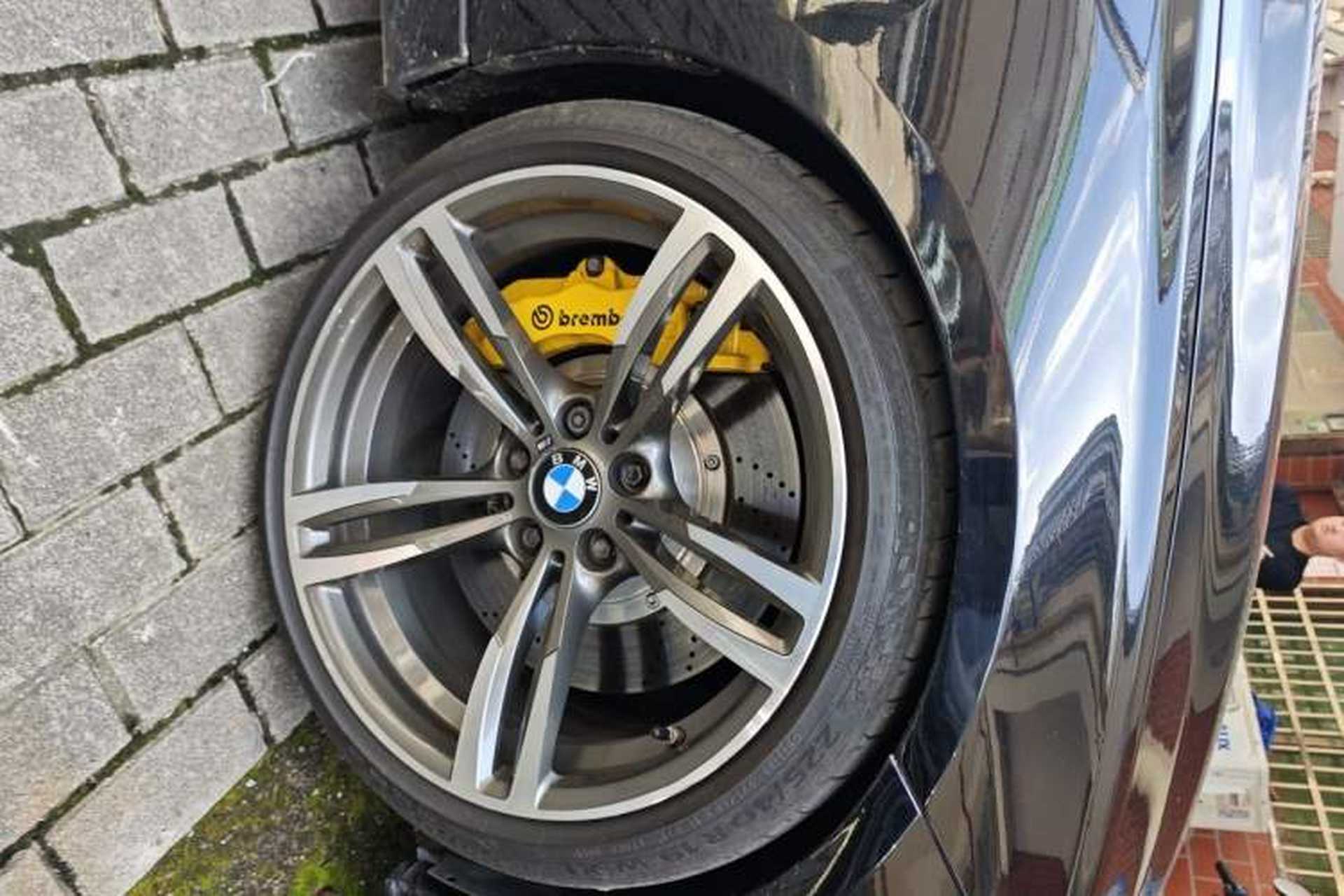 Used BMW 3 Series 2013 328i Sport Design Package Right Front Wheel Hub
