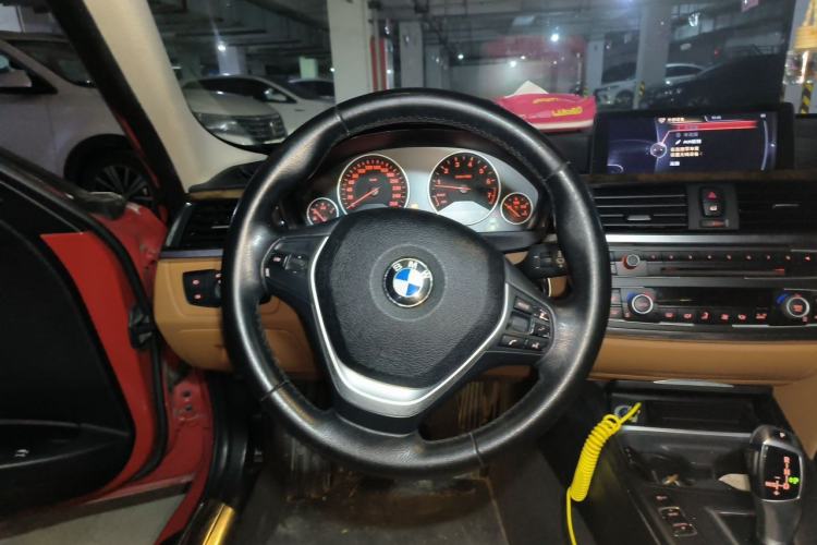 Used BMW 3 Series 2013 Facelifted 320Li Luxury Design Package Steering Wheel