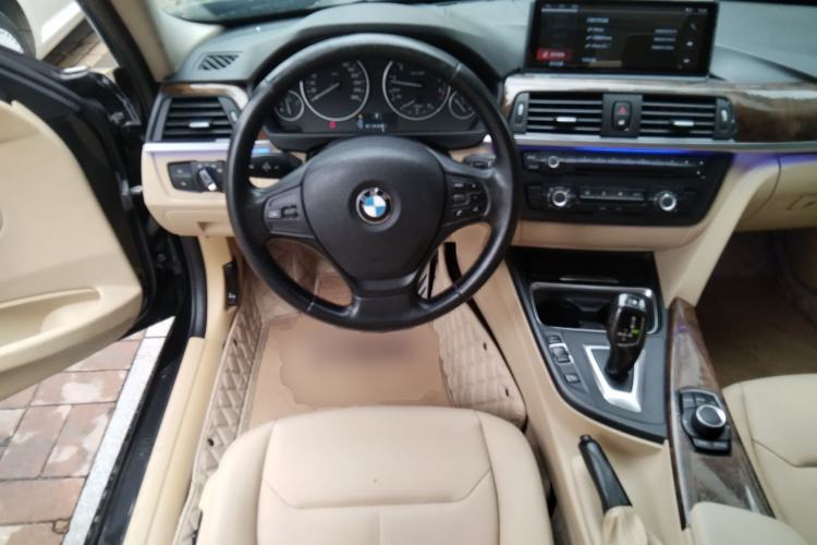Used BMW 3 Series 2013 320Li Fashion Model Steering Wheel