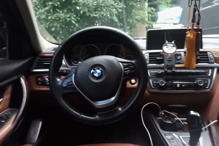 Used BMW 3 Series 2013 Facelifted 320Li Luxury Design Package Steering Wheel
