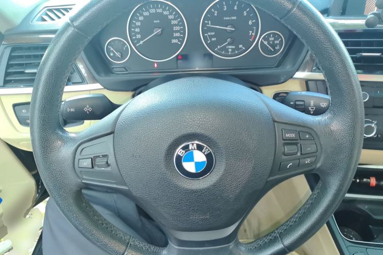 Used BMW 3 Series 2013 320Li Fashion Model Steering Wheel