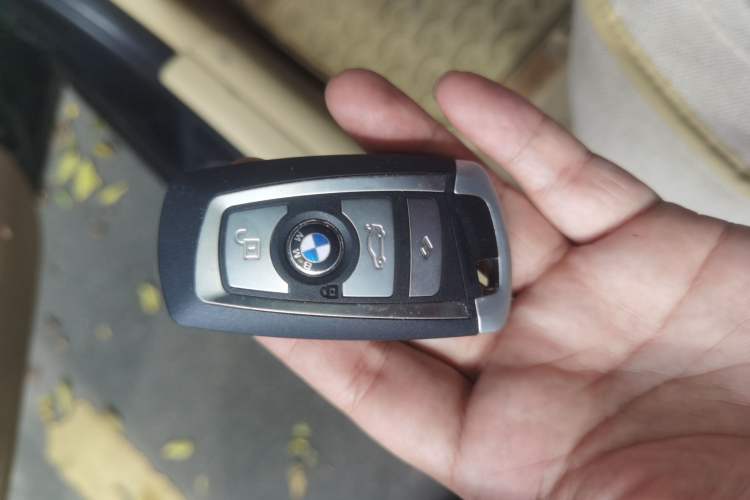 Used BMW 3 Series 2013 320i Sport Edition Vehicle Key