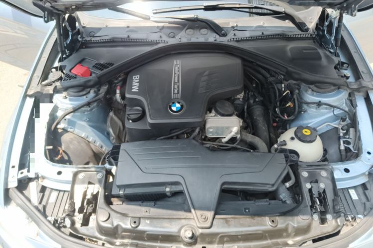 Used BMW 3 Series 2013 320i Sport Edition Engine Bay