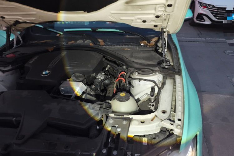 Used BMW 3 Series 2013 320i Sport Design Package Engine Bay Left