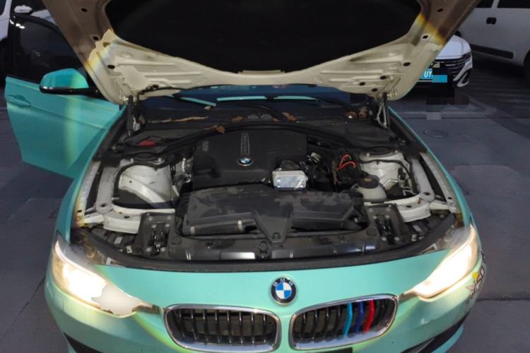 Used BMW 3 Series 2013 320i Sport Design Package Engine Bay