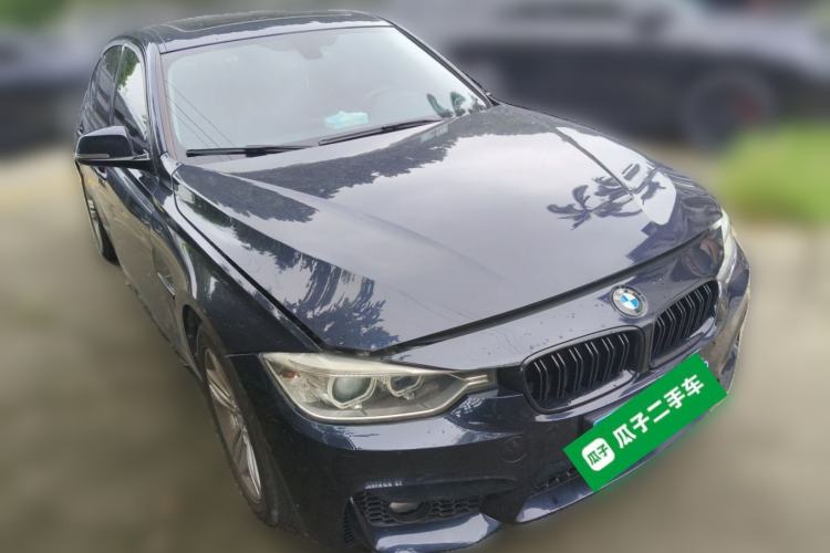 Used BMW 3 Series 2013 320i Sport Design Package Front Right 45 Deg