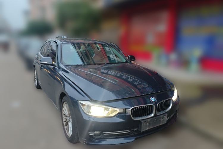 Used BMW 3 Series 2013 Facelifted 320Li Luxury Design Package Front Right 45 Deg