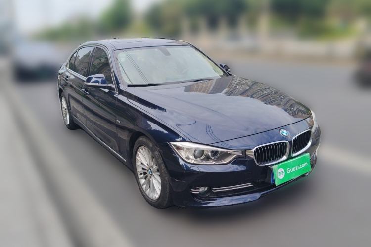 Used BMW 3 Series 2013 328Li Luxury Design Package Front Right 45 Deg