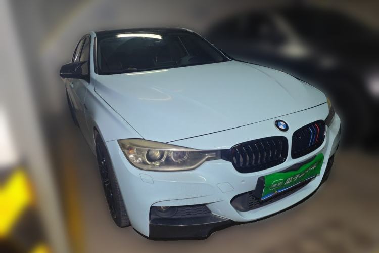 Used BMW 3 Series 2013 328i Sport Design Package Front Right 45 Deg