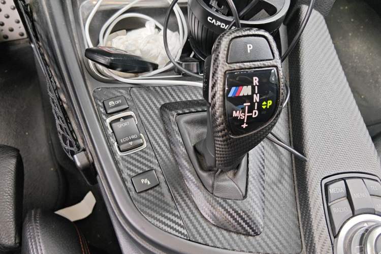 Used BMW 3 Series 2013 328i Sport Design Package Gear Lever