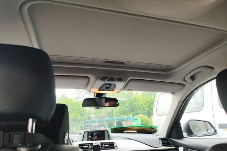 Used BMW 3 Series 2013 320i Sport Edition Headliner
