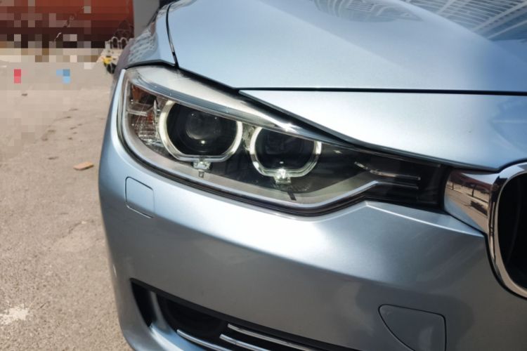 Used BMW 3 Series 2013 320i Sport Edition Right Front Headlight