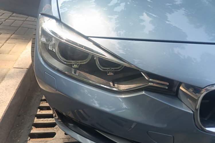 Used BMW 3 Series 2013 320i Sport Design Package Right Front Headlight