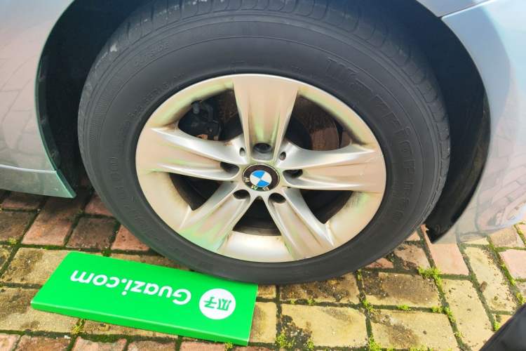 Used BMW 3 Series 2013 320i Sport Edition Right Front Wheel Hub