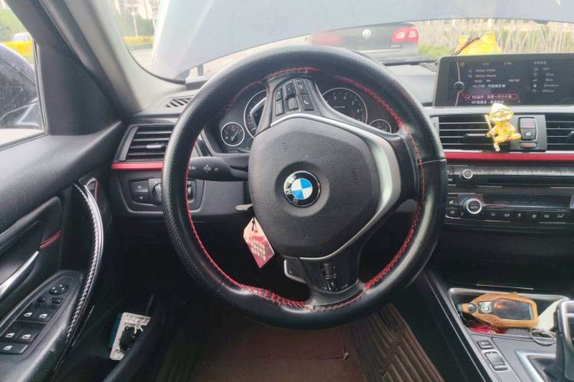 Used BMW 3 Series 2013 320i Sport Design Package Steering Wheel