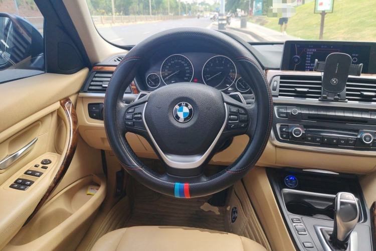 Used BMW 3 Series 2013 328Li Luxury Design Package Steering Wheel