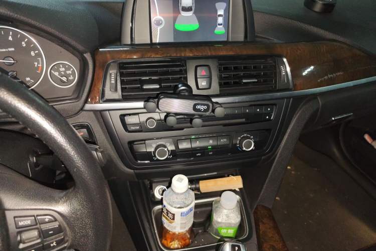 Used BMW 3 Series 2013 320Li Fashion Model Audio And AC Panel