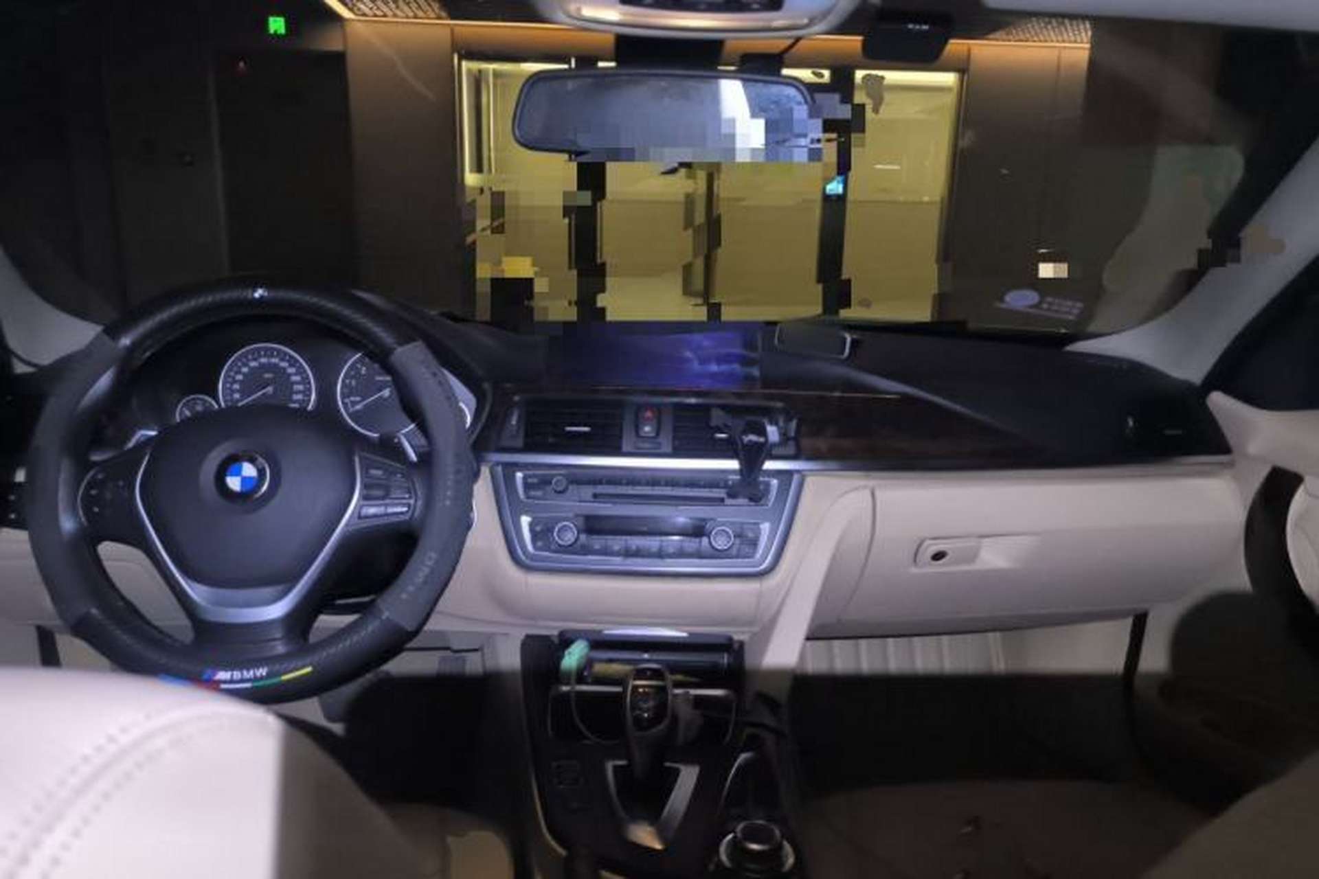 Used BMW 3 Series 2013 328Li Luxury Design Package Center Console