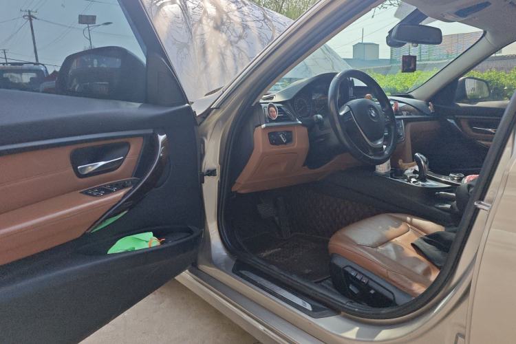Used BMW 3 Series 2013 Facelift 320Li Fashion Design Package Driver Seat