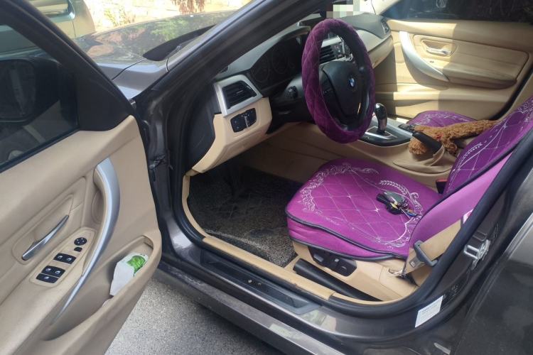 Used BMW 3 Series 2013 320i Sport Edition Driver Seat