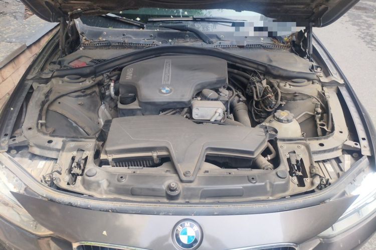 Used BMW 3 Series 2013 320i Sport Edition Engine Bay