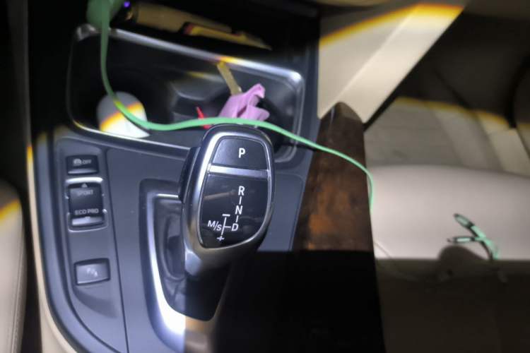 Used BMW 3 Series 2013 328Li Luxury Design Package Gear Lever