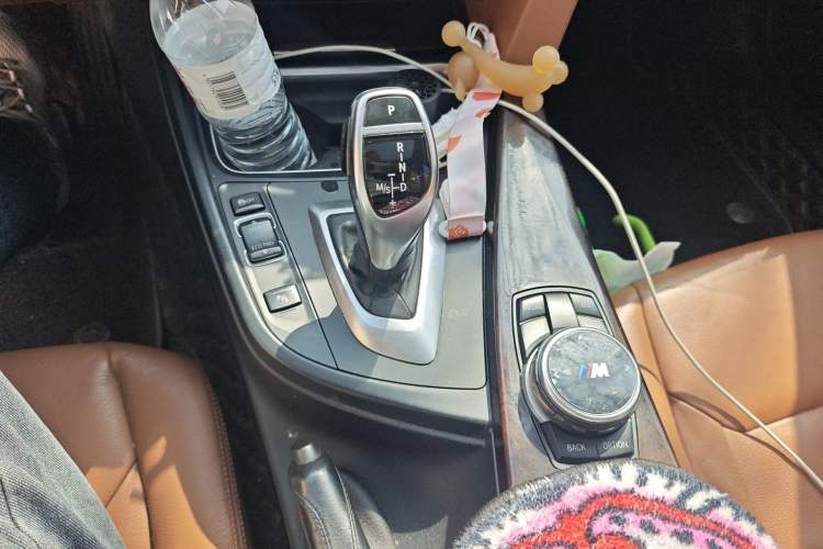 Used BMW 3 Series 2013 Facelift 320Li Fashion Design Package Gear Lever