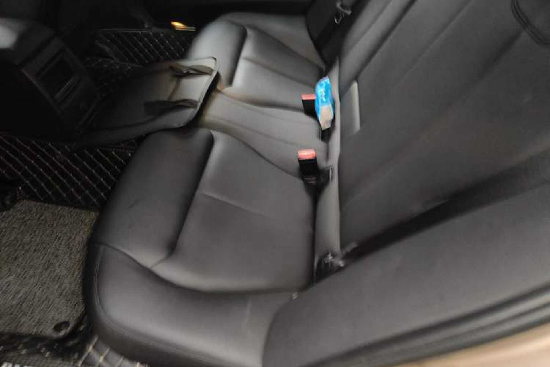 Used BMW 3 Series 2013 320Li Fashion Model Left Rear Seat