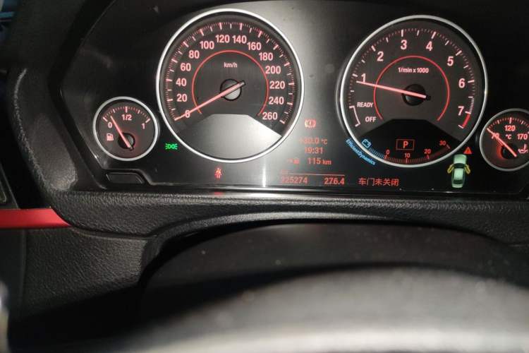Used BMW 3 Series 2013 Restyled 328i M Sport Edition Odometer Close Up