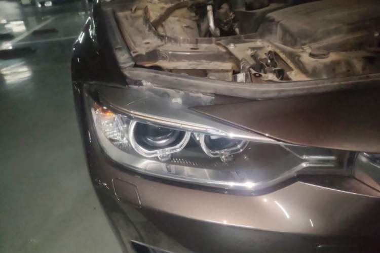 Used BMW 3 Series 2013 320i Sport Edition Right Front Headlight