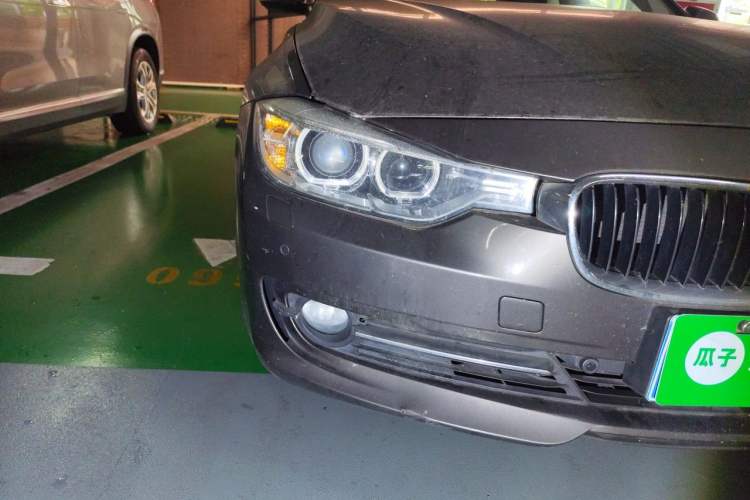 Used BMW 3 Series 2013 320Li Fashion Model Right Front Headlight