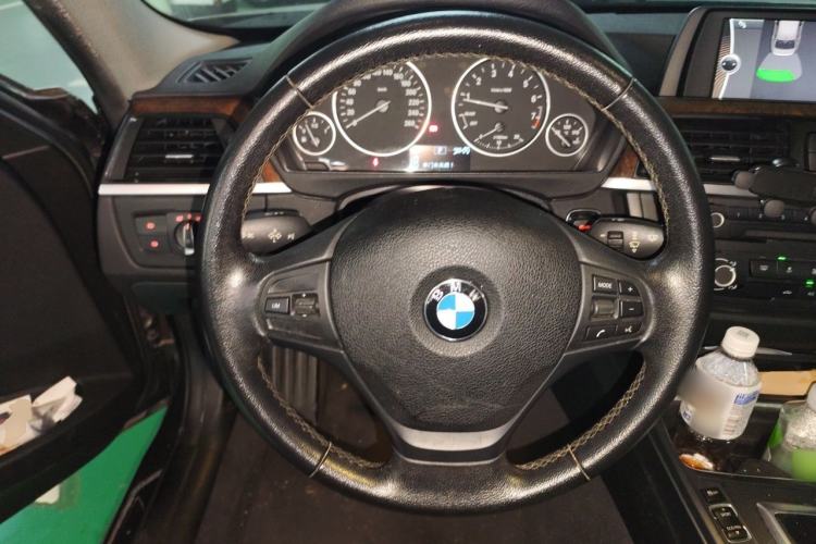 Used BMW 3 Series 2013 320Li Fashion Model Steering Wheel