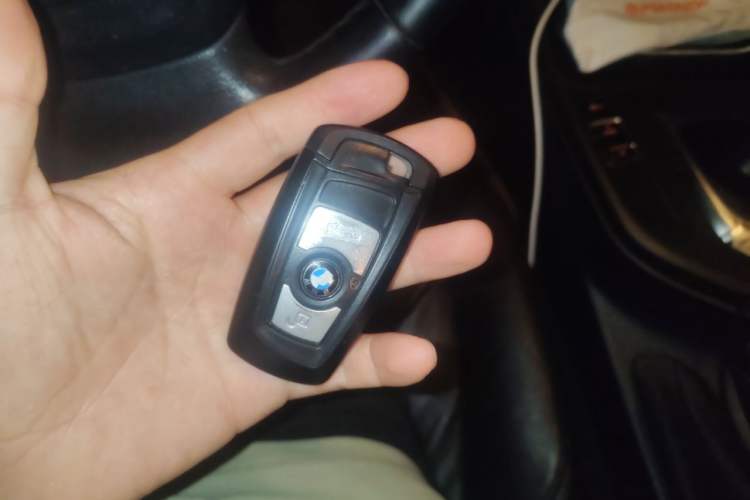 Used BMW 3 Series 2013 320i Sport Edition Vehicle Key