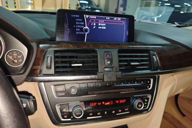 Used BMW 3 Series 2013 320Li Luxury Design Package Audio And AC Panel