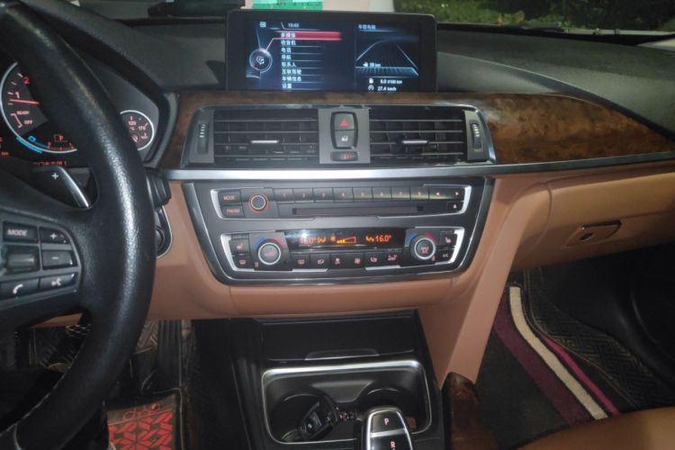 Used BMW 3 Series 2013 Facelifted 320Li Luxury Design Package Audio And AC Panel