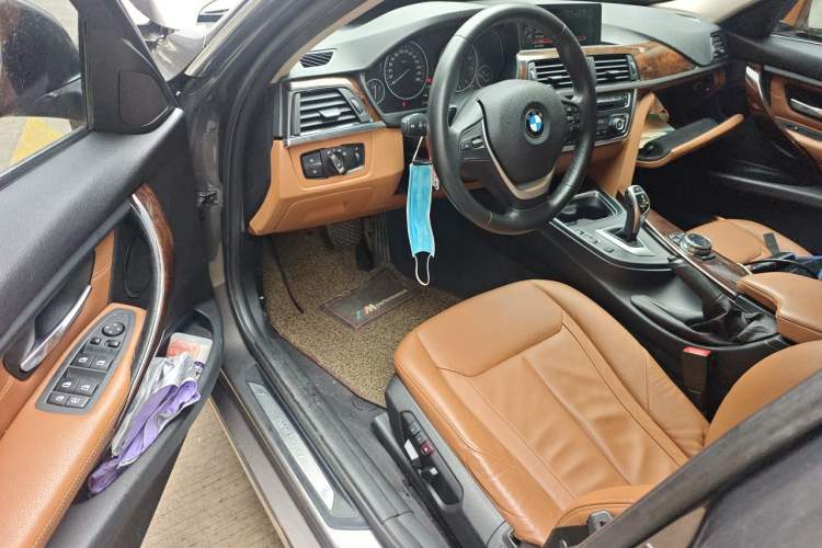 Used BMW 3 Series 2013 Facelifted 320Li Luxury Design Package Driver Seat