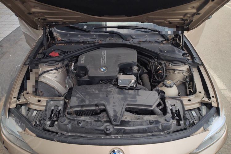 Used BMW 3 Series 2013 320i Sport Edition Engine Bay