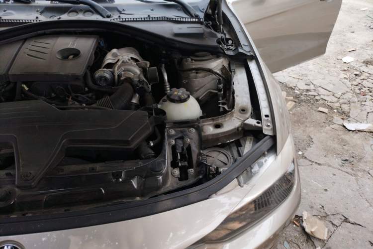 Used BMW 3 Series 2013 316i Active Edition Engine Bay Left
