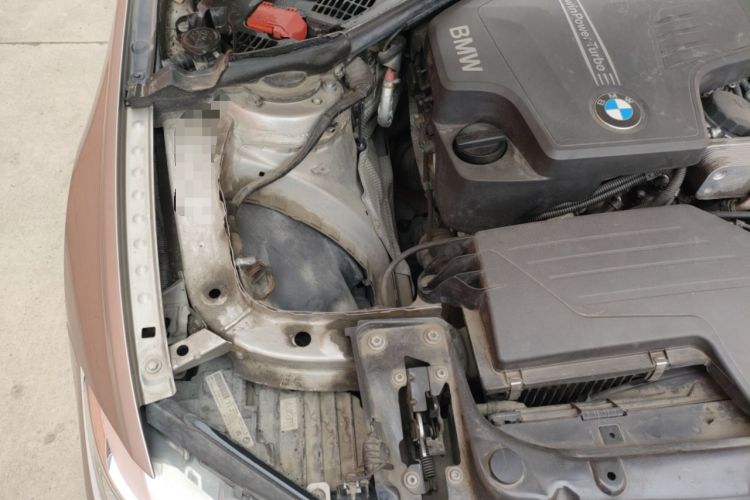 Used BMW 3 Series 2013 320i Sport Edition Engine Bay Right
