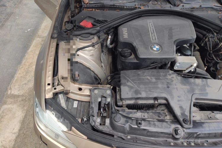 Used BMW 3 Series 2013 320i Sport Edition Engine Bay Right