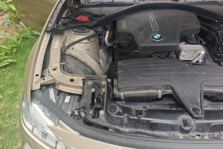Used BMW 3 Series 2013 Facelifted 320Li Luxury Design Package Engine Bay Right